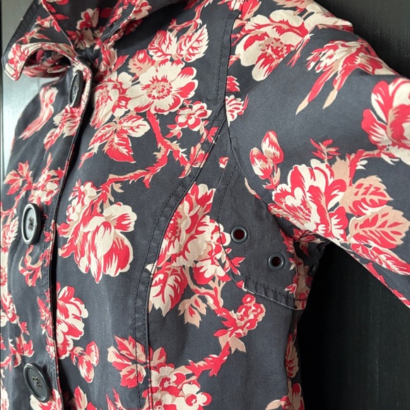 💕Boden Floral Weather Resistant Jacket. Removable Hood. Excellent Condition. M - Picture 5 of 16